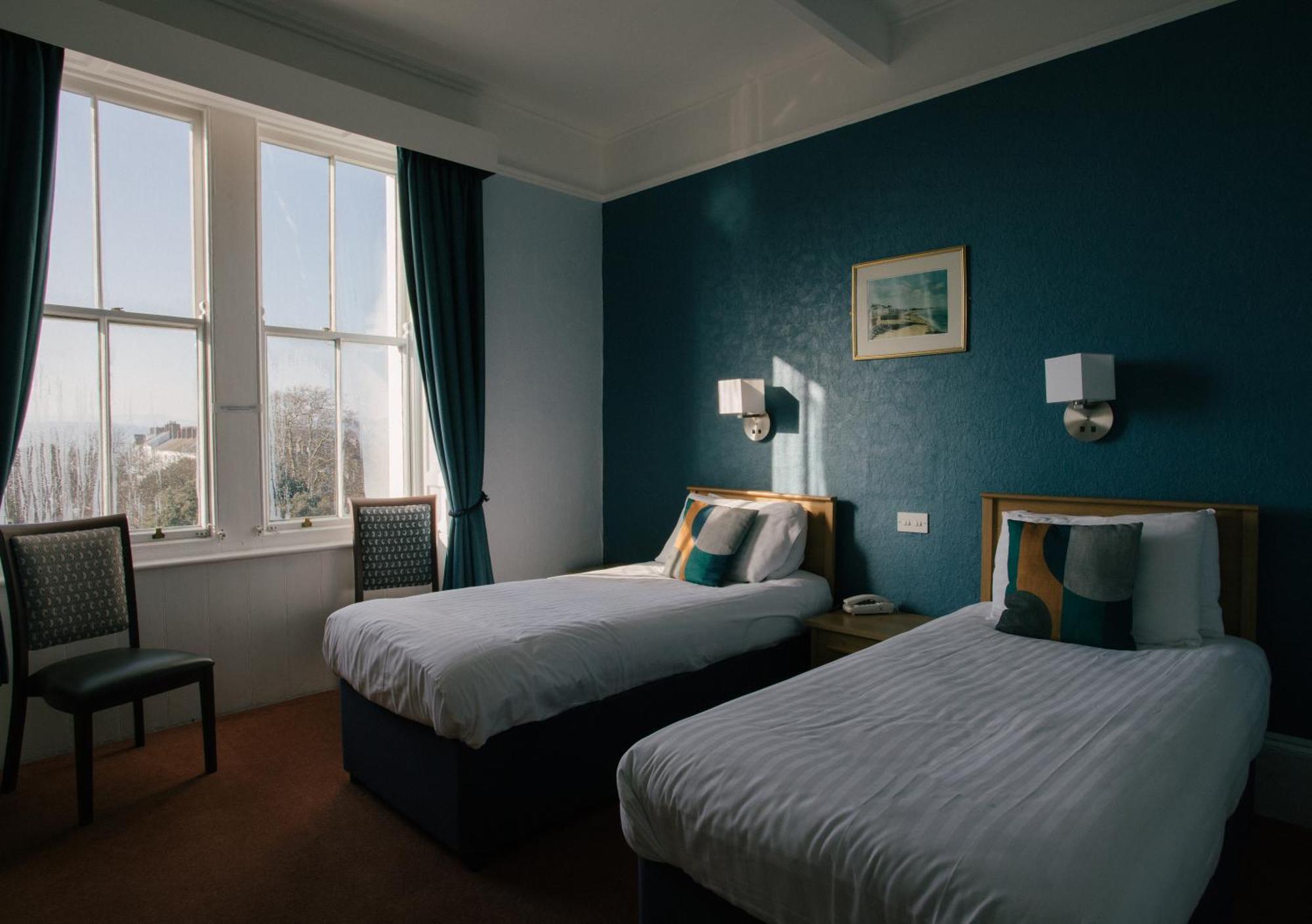 Manor Hotel Эксмут Экстерьер фото